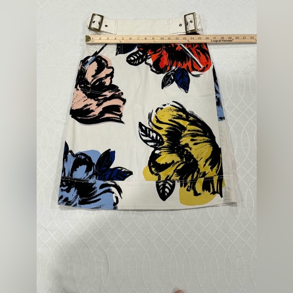 Anthropologie Maeve Women’s Floral Buckle Skirt White/Multi Size 4 - Picture 9 of 11